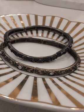 Set of 2 Vintage Filigree Stretch Bracelets - Oxidized Silver & Antiqued Brass